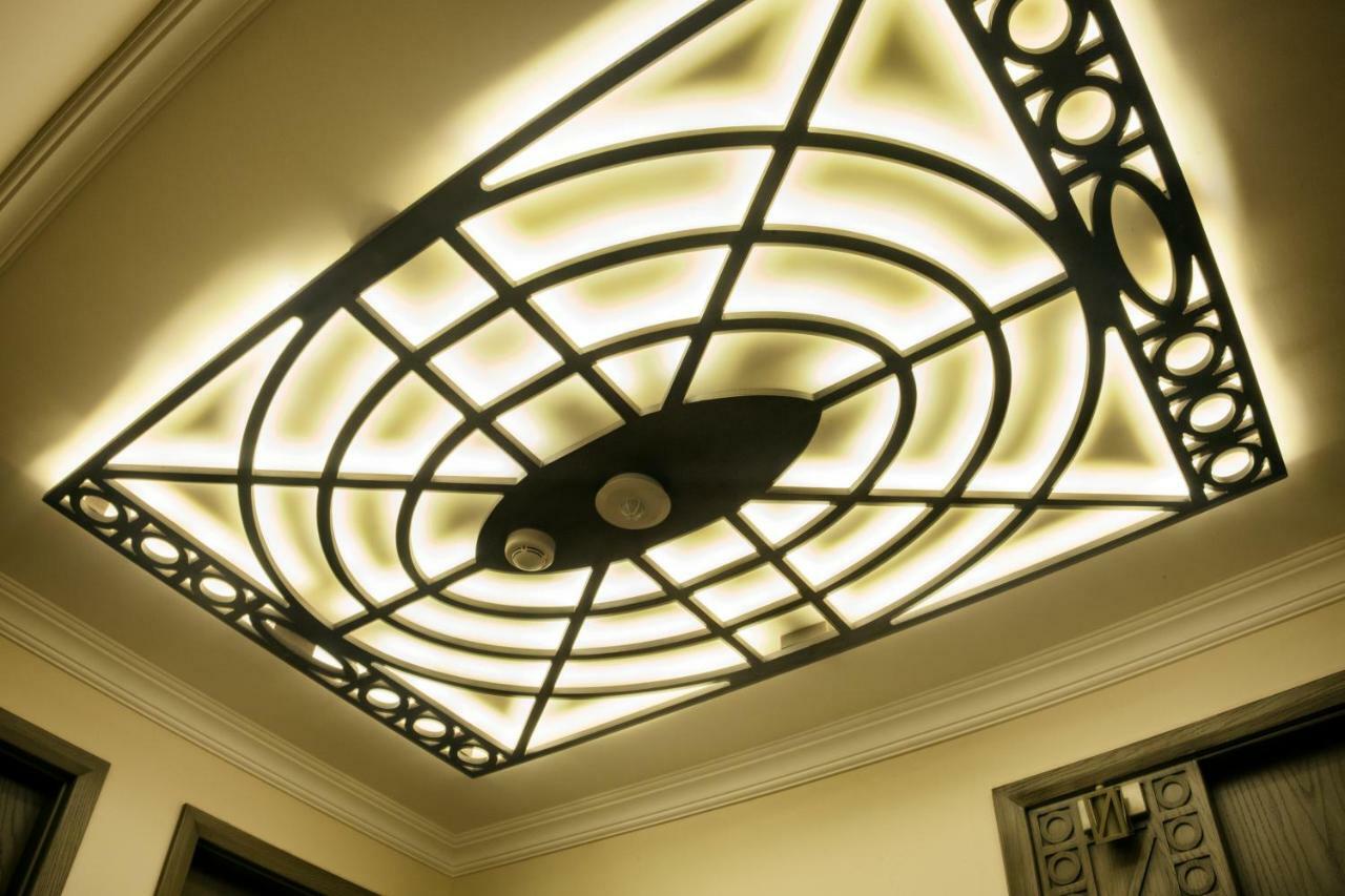 Hotel Cadence Design 3*